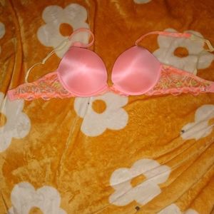 VS Bra 32D